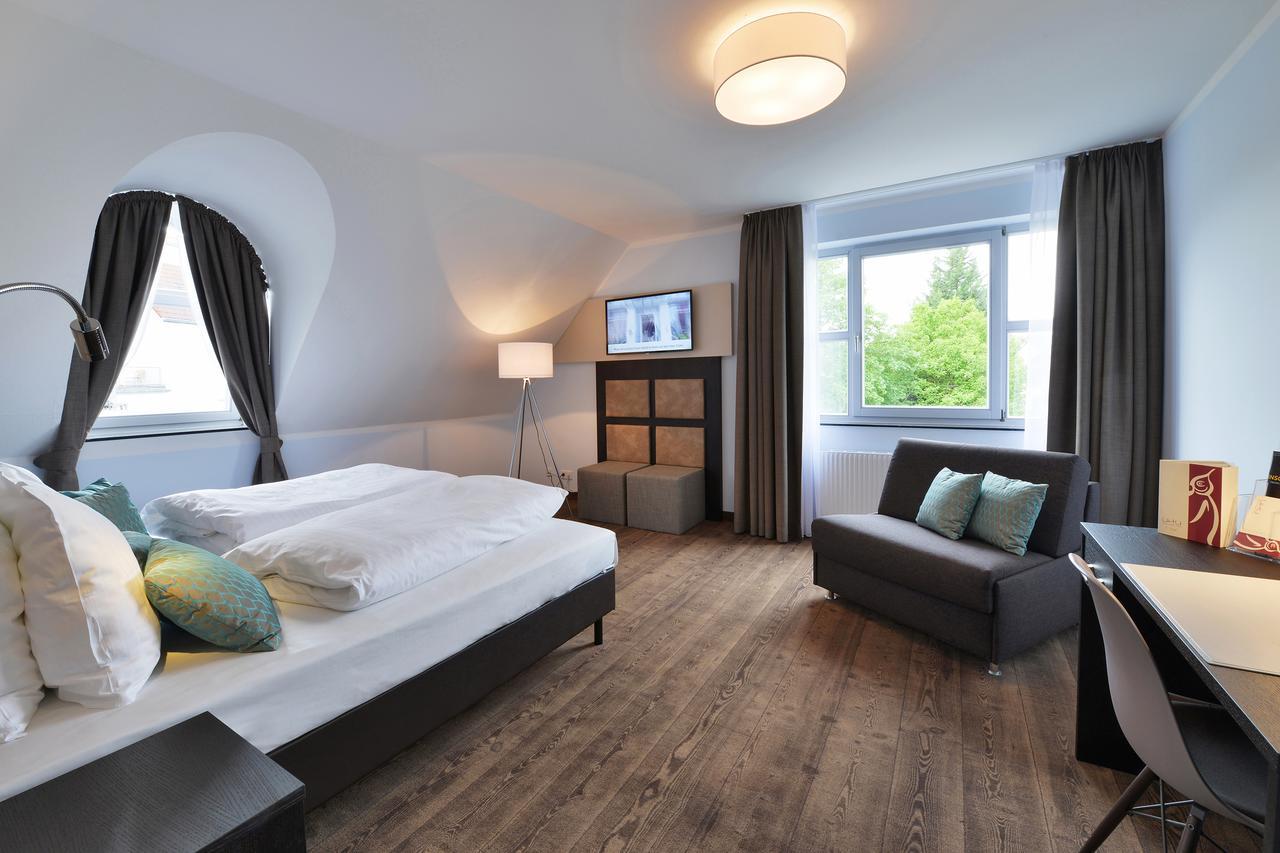Uhu Gaestehaus Superior Köln Eksteriør billede