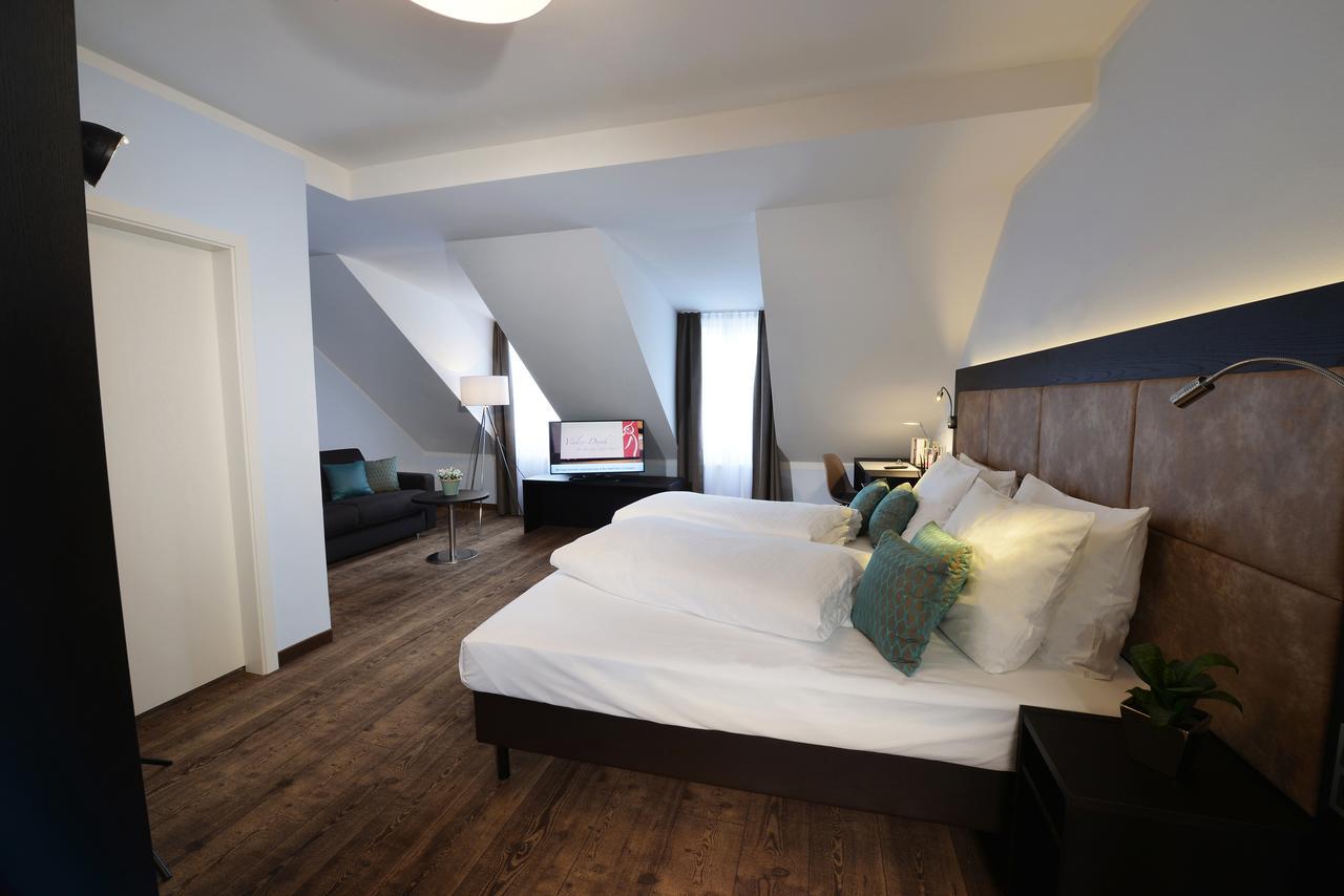 Uhu Gaestehaus Superior Köln Eksteriør billede
