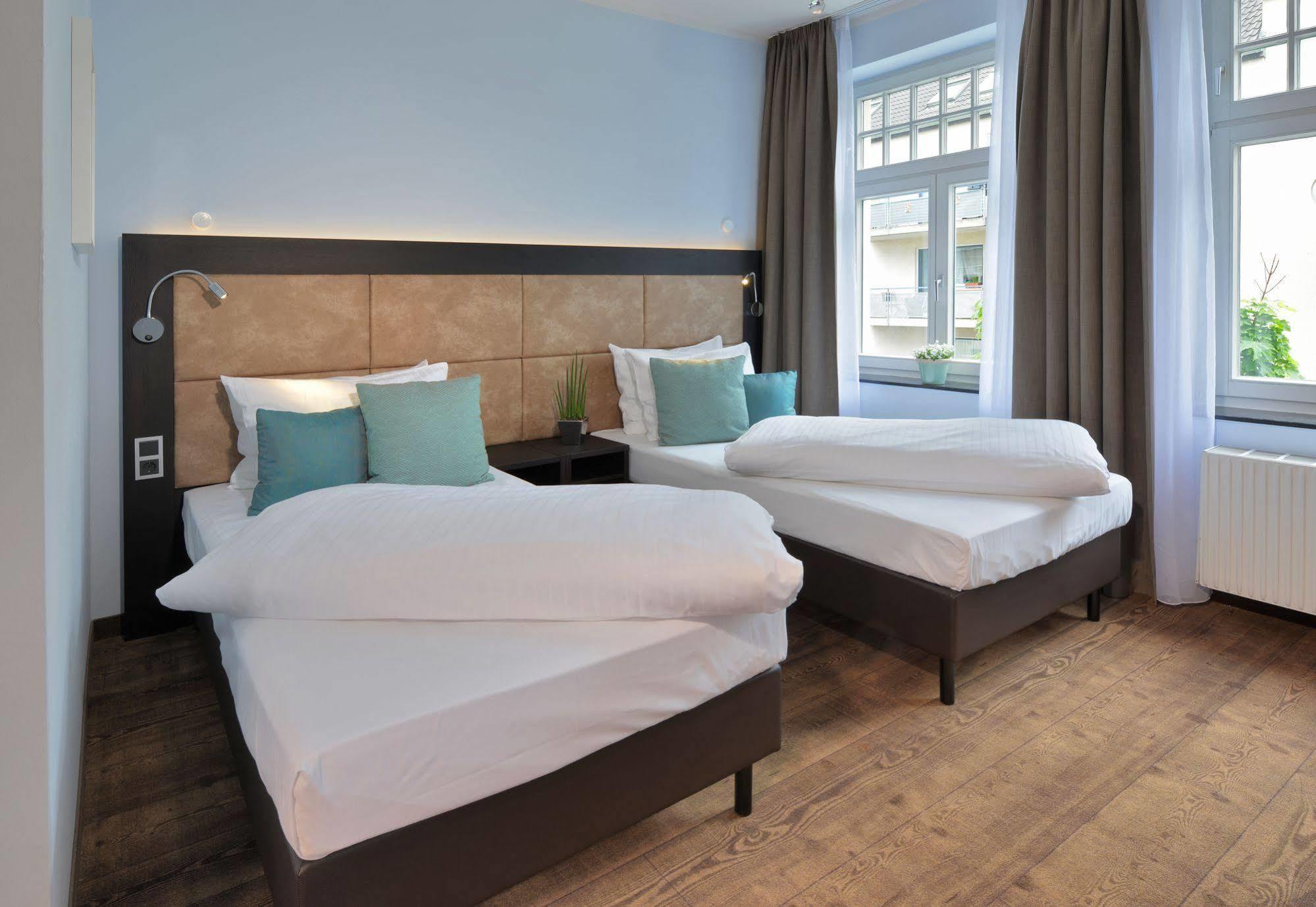 Uhu Gaestehaus Superior Köln Eksteriør billede