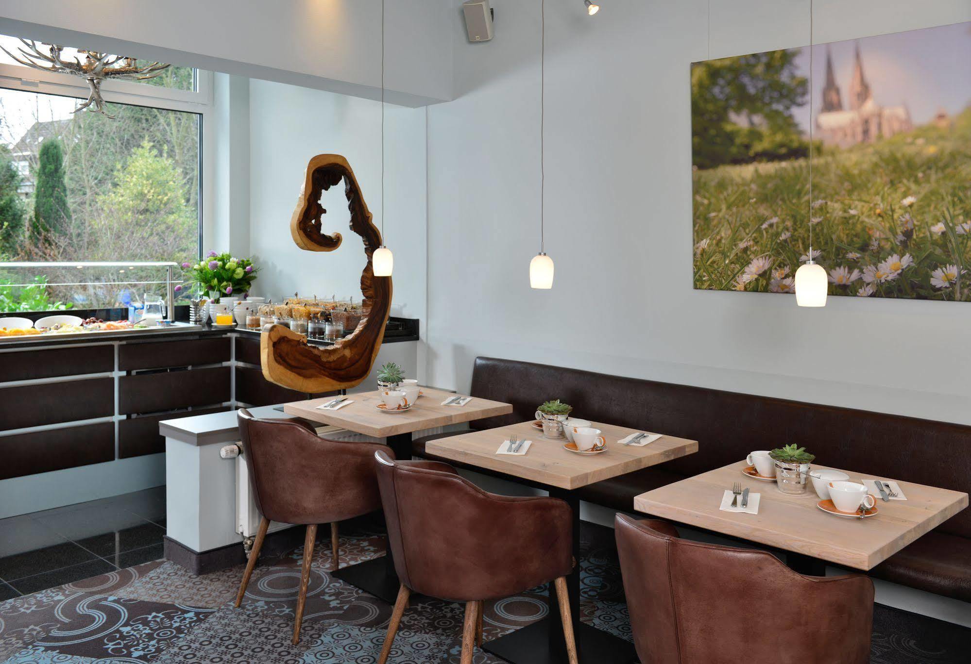 Uhu Gaestehaus Superior Köln Eksteriør billede