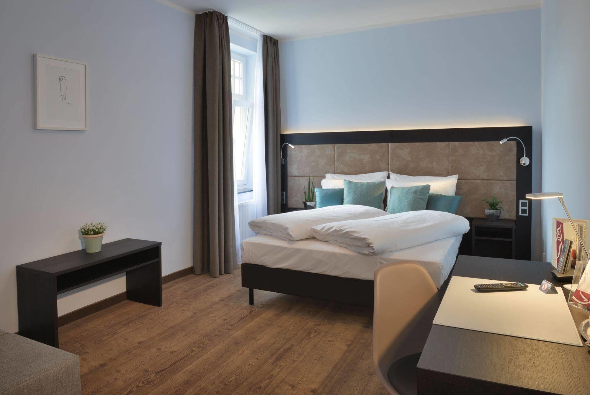 Uhu Gaestehaus Superior Köln Eksteriør billede