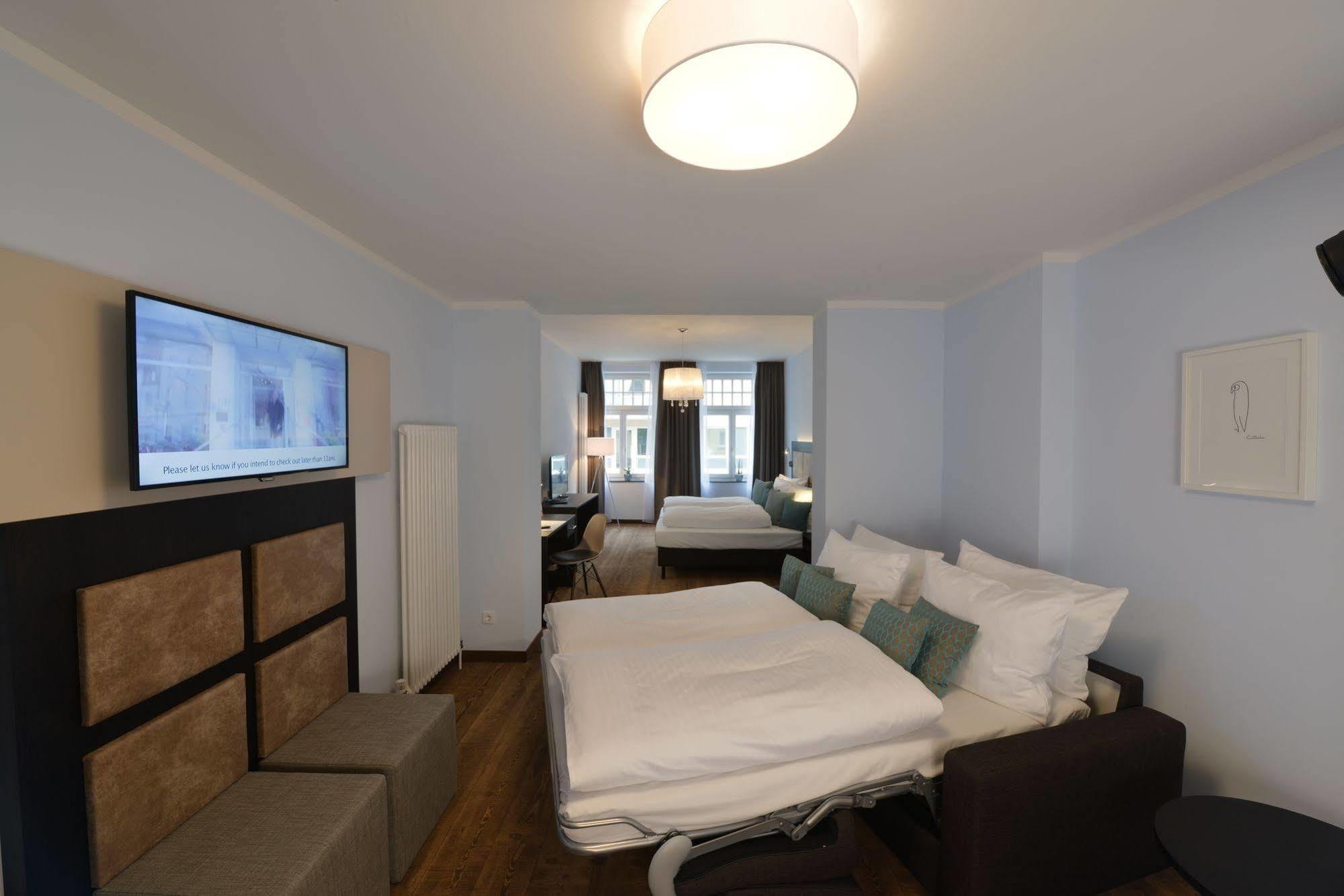 Uhu Gaestehaus Superior Köln Eksteriør billede